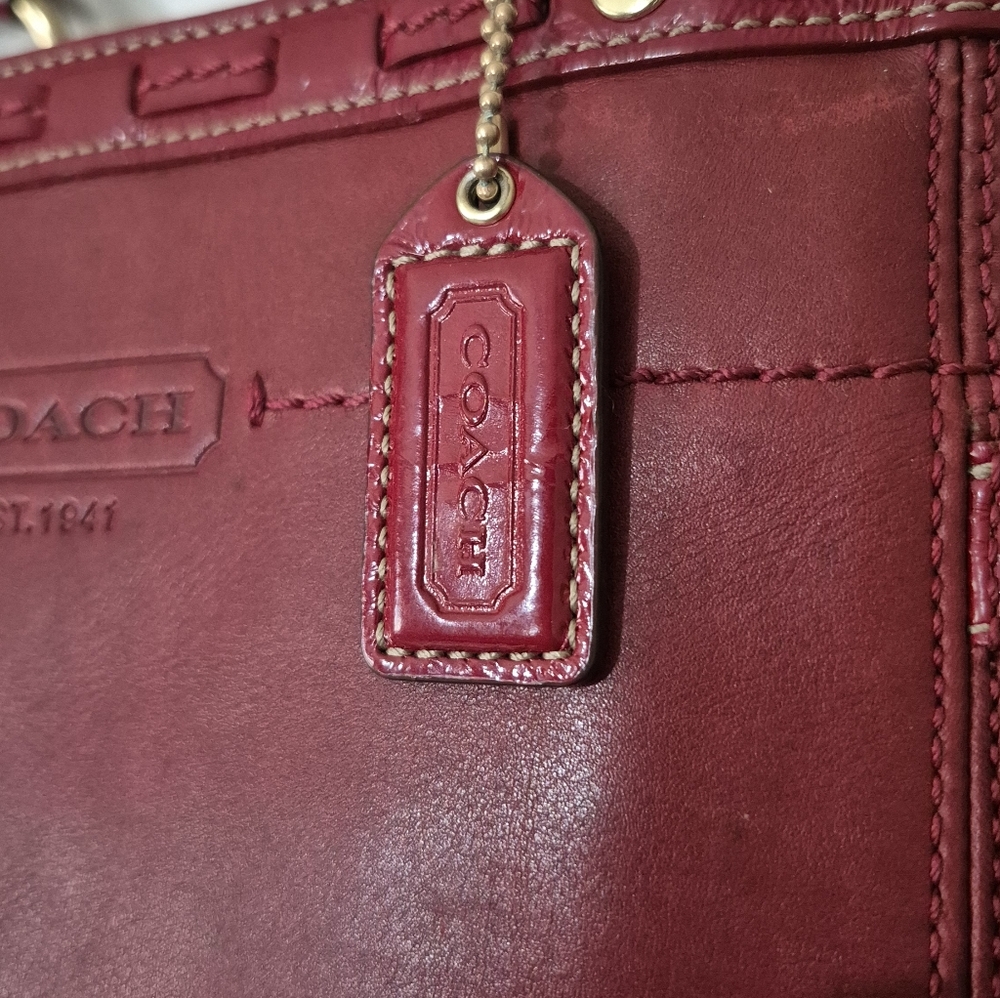 Coach Burgundy Red Leather Carryall Gallery Tote With Gold Hardward 2007 - Picture 8 of 16